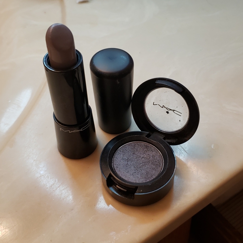 Mac, Lipstick, Eye Shadow Set